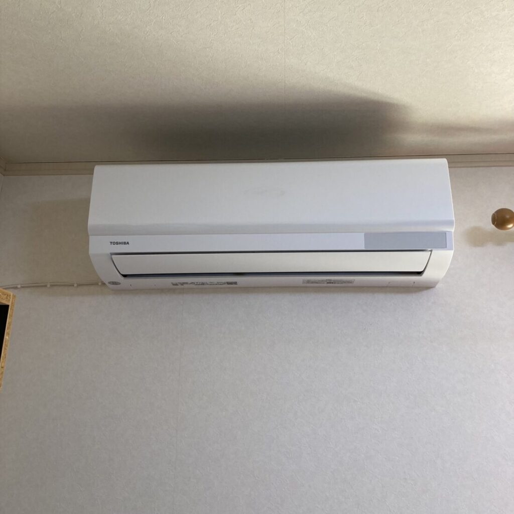 千葉市稲毛区 戸建て住宅にて エアコン入替工事